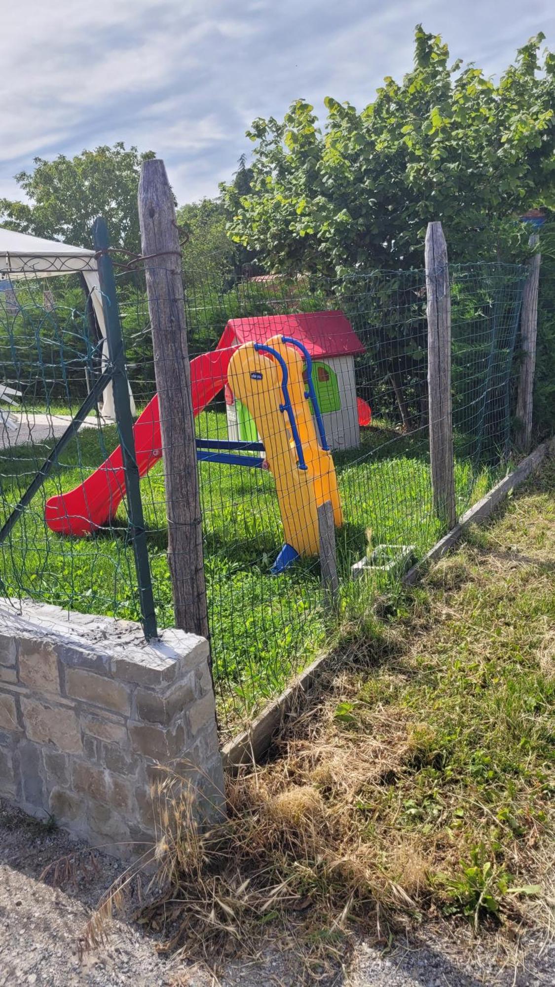 Casa Vacanze Mombarcaro Luaran gambar